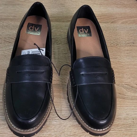 Black Loafers for Women - Picture 5 of 7
